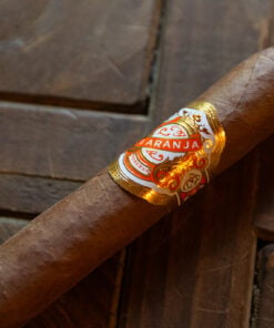 Alternative view of Espinosa Laranja Reserva Robusto Extra (5.5x54)