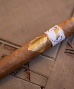 Alternative view of Cavalier Genève White Series Toro (6x52)