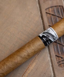 Alternative view of Emilio Suave Connecticut Toro (6x50)