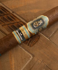 Crowned Heads La Imperiosa (5.5x54)