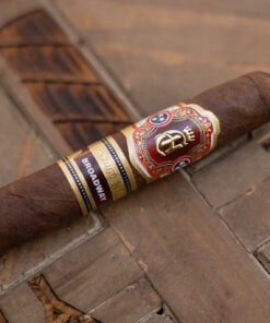 Alternative view of Crowned Heads Broadway Toro (6.5x54)