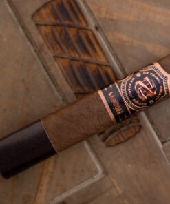 Alternative view of Ozgener Family Cigars Karatoba Robusto Extra (5.5x55)