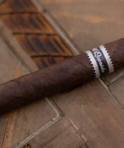 Alternative view of Dunbarton Mi Querida Black PapaSaka (5.63x48)