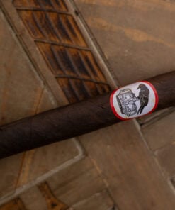 Stolen Throne Cigars Crook of the Crown Toro (6x52)