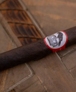 Alternative view of Stolen Throne Cigars Crook of the Crown Toro (6x52)