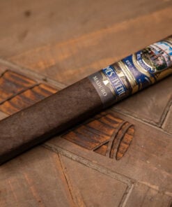 Alternative view of El Mago James Avenue Maduro Toro (6x54)