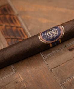 Alternative view of Valacari Astronomia Robusto Maduro (5x50)