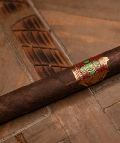 Alternative view of Foundation Wise Man Maduro Toro (6x52)